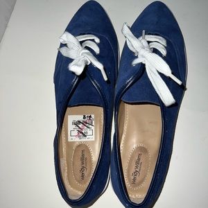 Wendy Williams Sneakers New with Tags Size 11 Blue  with White laces Pointed Toe